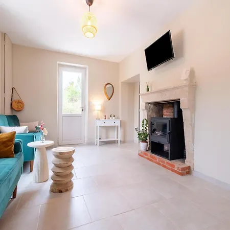 Holiday home Charming With Private Pool Hautefort