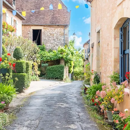 Charming House In With Pool & Nature Hautefort