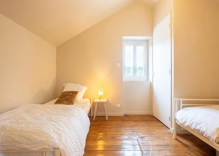 Charming House In With Pool & Nature Feriehus