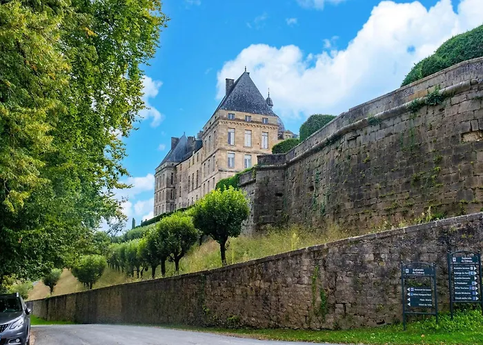 Charming House In With Pool & Nature *